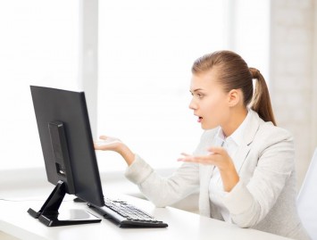 Kaip kovoti su stresu dirbant kompiuteriu? Psichologės komentaras