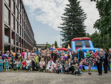Opi tema. Ar sveikinti neišnešiotą kūdikį pagimdžiusią mamą?