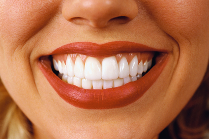 "DENTAL.P.R.O.: Odontologai kritikams: naudojant saikingai, fluoras labai naudingas